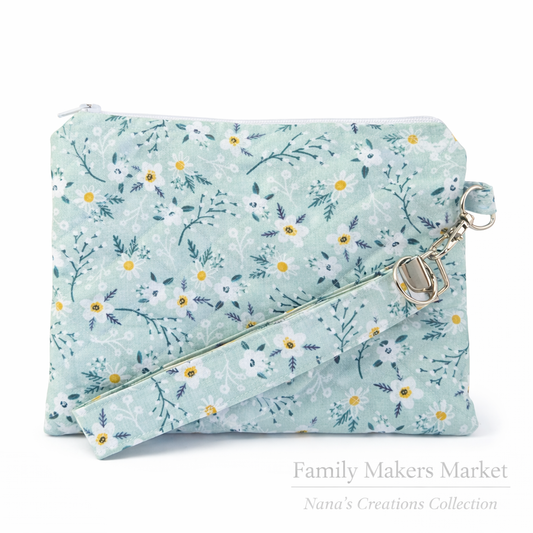 Mint Daisy Floral Quilted Wristlet